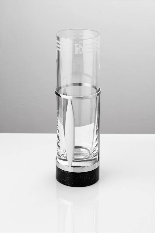 LW04